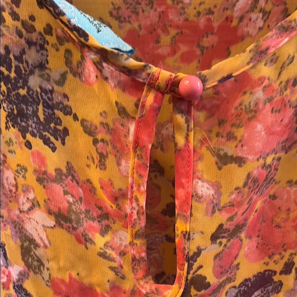h.i.p. Vibrant Floral Sheer Top - Picture 5 of 5